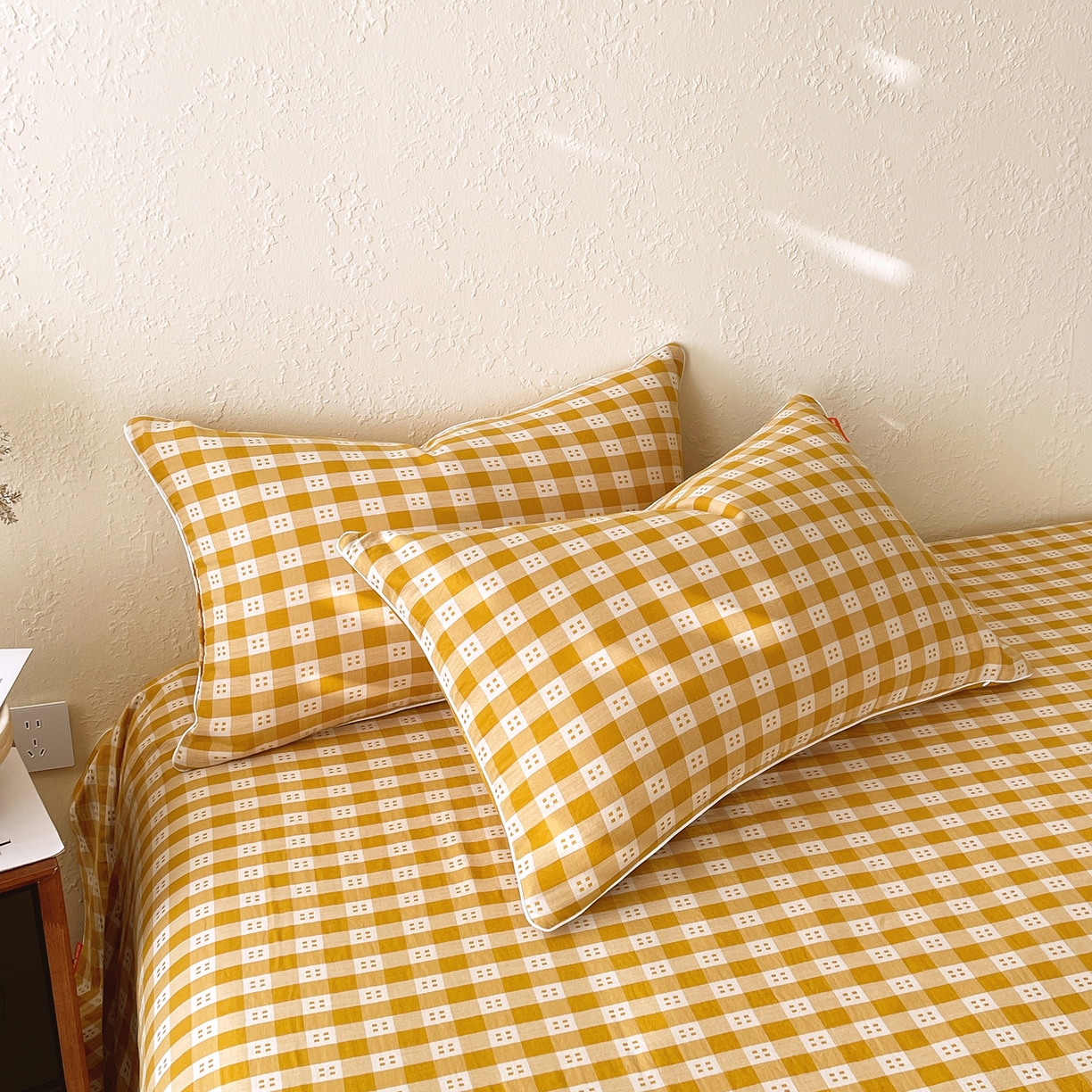 春皖家纺 2026春夏新款（正反两用）A类提花双层纱单枕套 思柔-黄杏