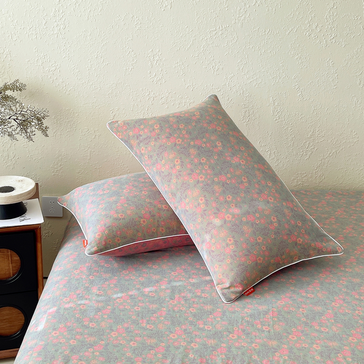 91家纺网 家纺一手货源 找家纺 春皖家纺 2026春夏新款（正反两用）A类提花双层纱单枕套 惜梦-绿粉