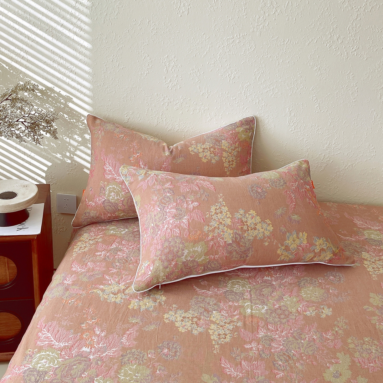 91家纺网 家纺一手货源 找家纺 春皖家纺 2026春夏新款（正反两用）A类提花双层纱单枕套 霞沫