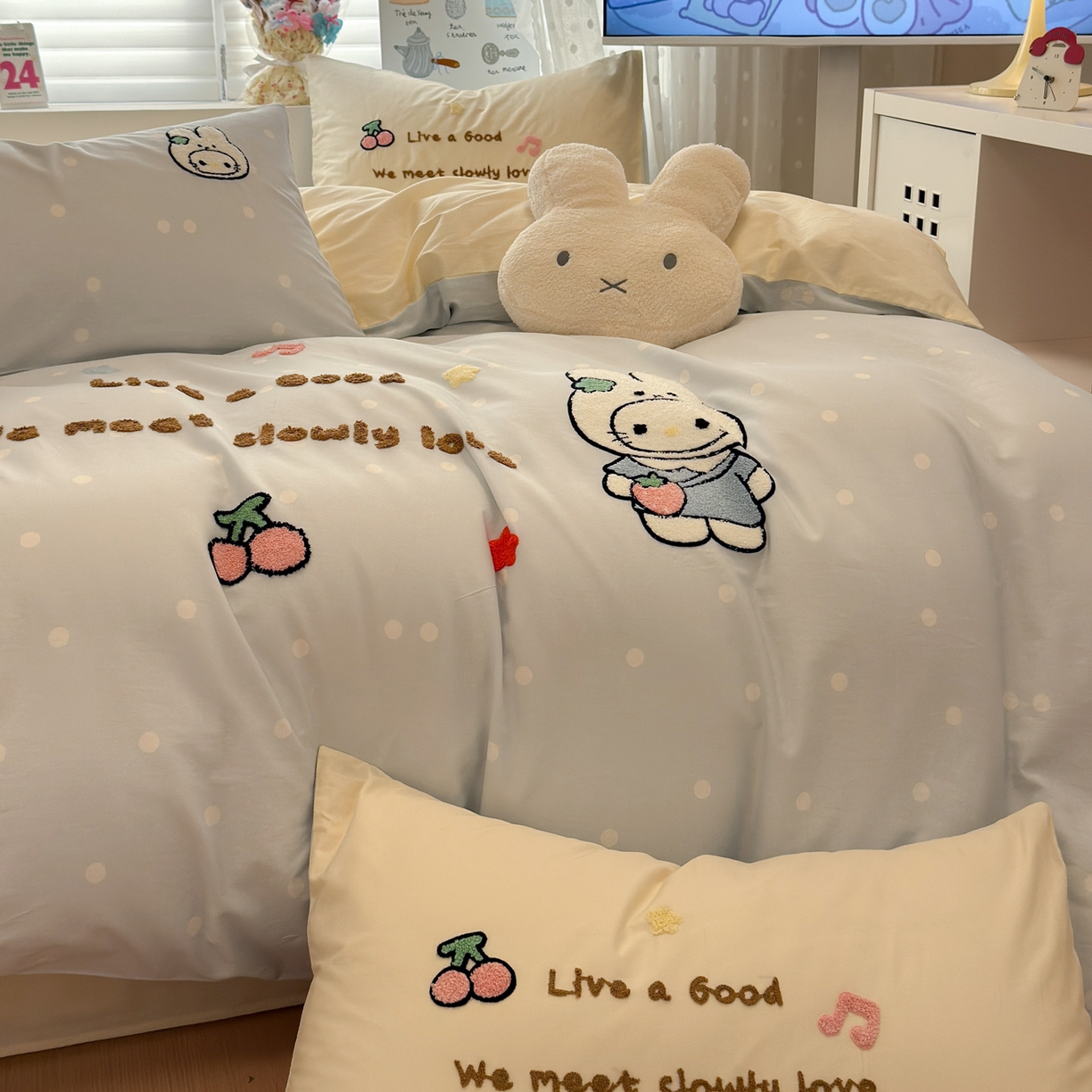 91家纺网 家纺一手货源 找家纺 懒猫家纺 2026新款A类高精密40支13374全棉纯棉喷气印花贴布绣四件套  【带礼盒】 海盐芝士