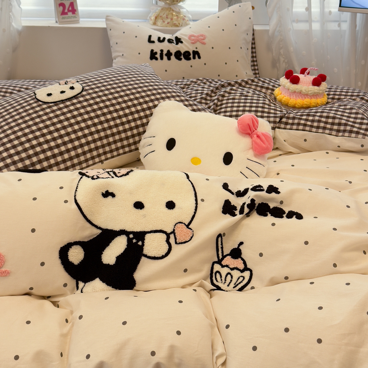 91家纺网 家纺一手货源 找家纺 懒猫家纺 2026新款A类高精密40支13374全棉纯棉喷气印花贴布绣四件套  【带礼盒】 珍珠布蕾