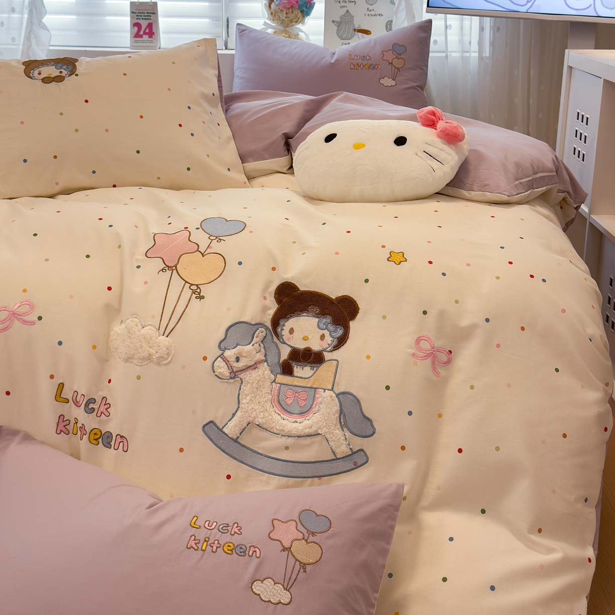 91家纺网 家纺一手货源 找家纺 懒猫家纺 2026新款A类高精密40支13374全棉纯棉喷气印花贴布绣四件套  【带礼盒】 糖豆芋泥