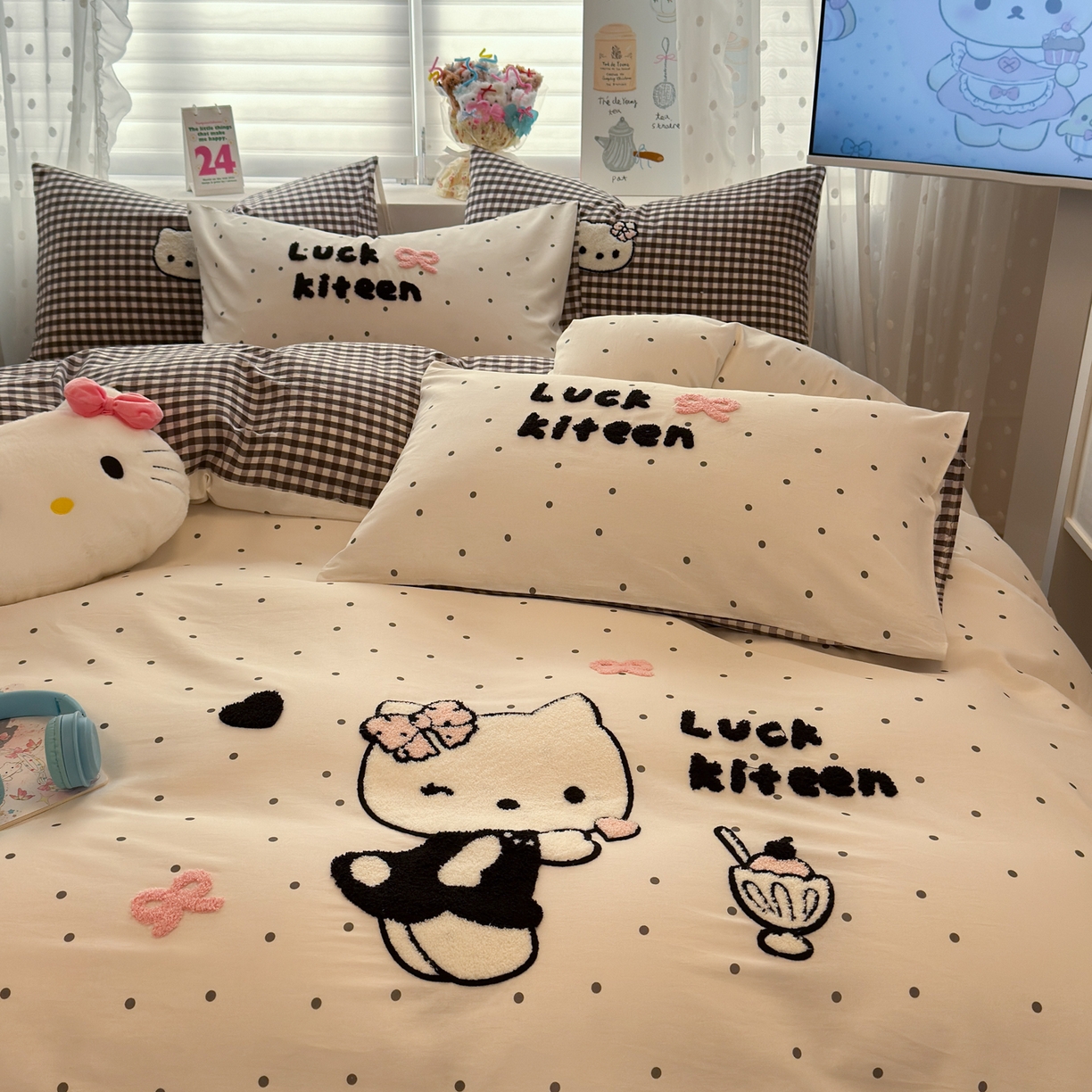 91家纺网 家纺一手货源 找家纺 懒猫家纺 2026新款A类高精密40支13374全棉纯棉喷气印花贴布绣四件套  【带礼盒】 珍珠布蕾