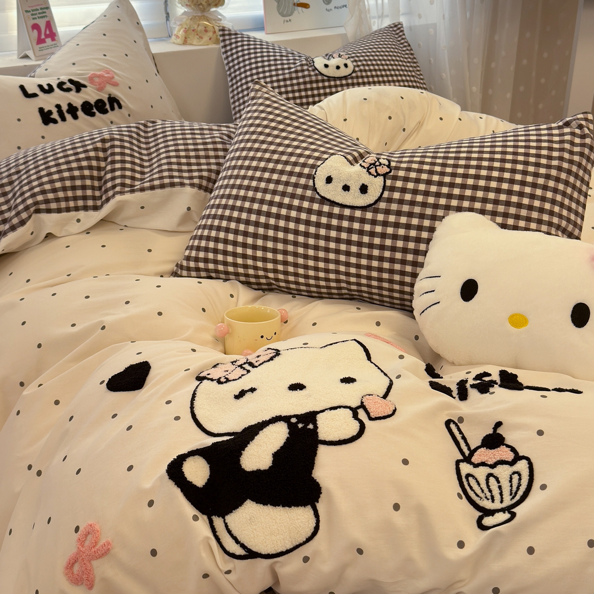 91家纺网 家纺一手货源 找家纺 懒猫家纺 2026新款A类高精密40支13374全棉纯棉喷气印花贴布绣四件套  【带礼盒】 珍珠布蕾