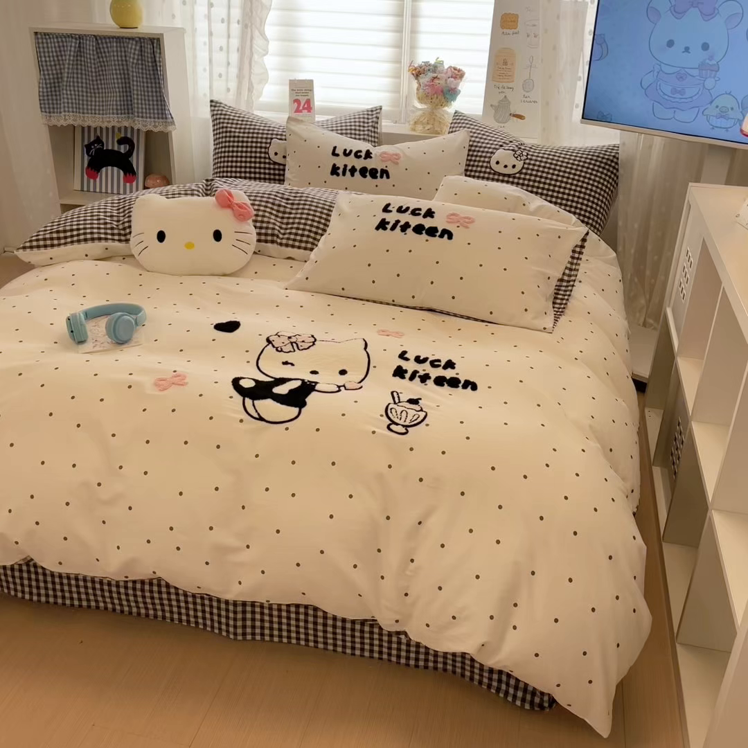 91家纺网 家纺一手货源 找家纺 懒猫家纺 2026新款A类高精密40支13374全棉纯棉喷气印花贴布绣四件套  【带礼盒】 珍珠布蕾