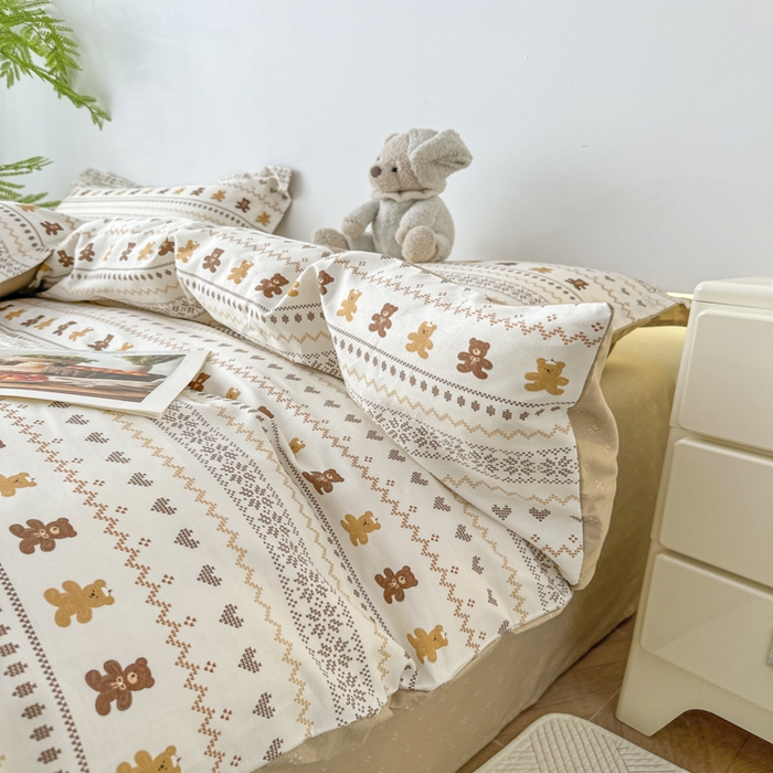 91家纺网 家纺一手货源 找家纺 红淳家纺 2026新款13070全棉纯棉印花四件套系列 咖啡熊