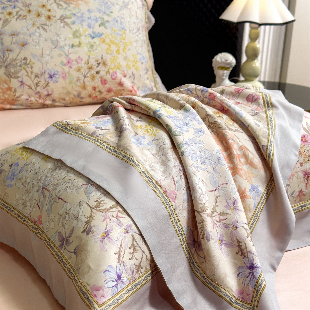 91家纺网 家纺一手货源 找家纺 朵希曼 2026新款60天丝棉数码印花四件套（控价券后不低于349元） 花影