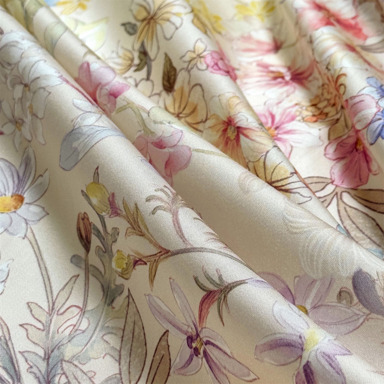 91家纺网 家纺一手货源 找家纺 朵希曼 2026新款60天丝棉数码印花四件套（控价券后不低于349元） 花影