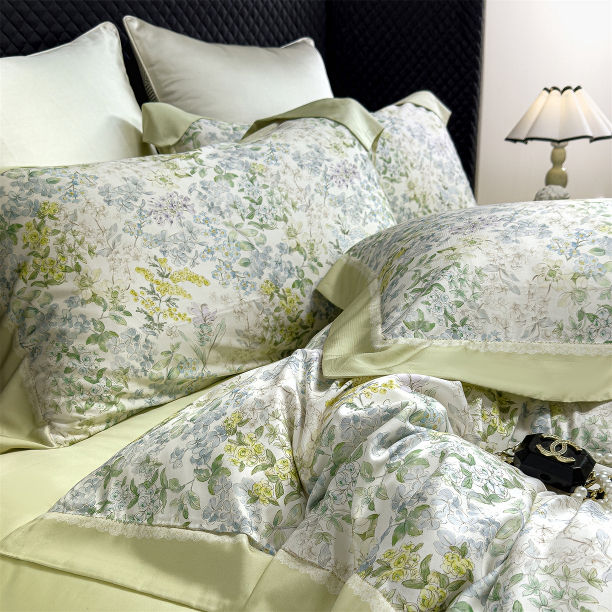 91家纺网 家纺一手货源 找家纺 朵希曼 2026新款60天丝棉数码印花四件套（控价券后不低于349元） 觅影花间