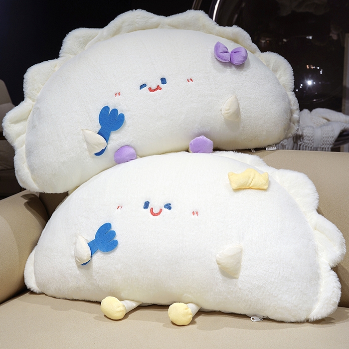 91家纺网 家纺一手货源 找家纺 仟亿莱 2026新款兔毛饺子“饺”好运床头靠枕 组合图（仅供展示不可下单）