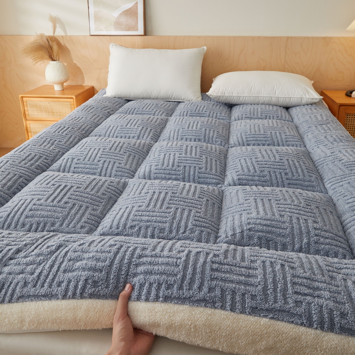 91家纺网 家纺一手货源 找家纺 蓝冰家纺 2026新款塔关绒立体床垫 蓝灰色