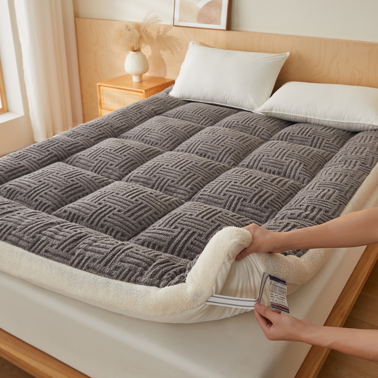 91家纺网 家纺一手货源 找家纺 蓝冰家纺 2026新款塔关绒立体床垫 深灰色