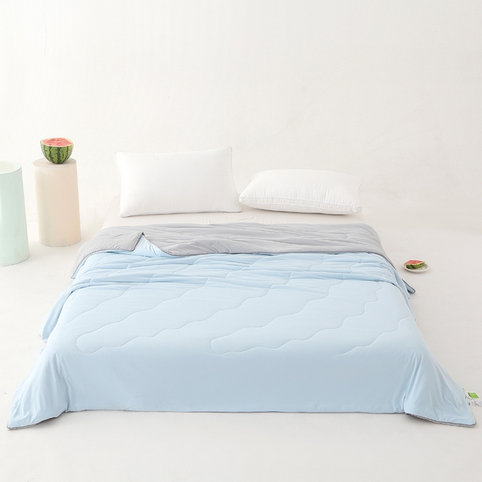 91家纺网 家纺一手货源 找家纺 亚龙工厂店 2024新款冰淇淋云母凉感瓜瓜抗菌夏被浅蓝