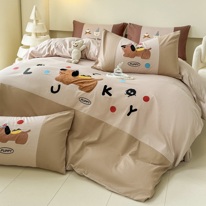 91家纺网 家纺一手货源 找家纺 波比可可 2026新款全棉纯棉可爱刺绣四件套 PUPPY狗