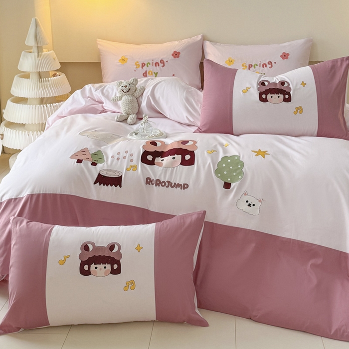 91家纺网 家纺一手货源 找家纺 波比可可 2026新款全棉纯棉可爱刺绣四件套 蛙蛙女孩