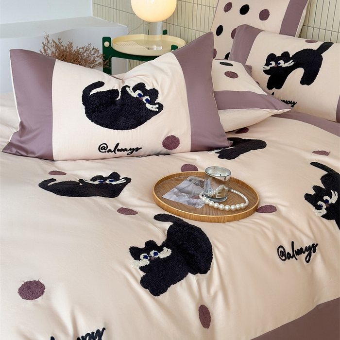 91家纺网 家纺一手货源 找家纺 波比可可 2026新款50s长绒棉纯棉全棉居家轻奢刺绣四件套 快乐喵