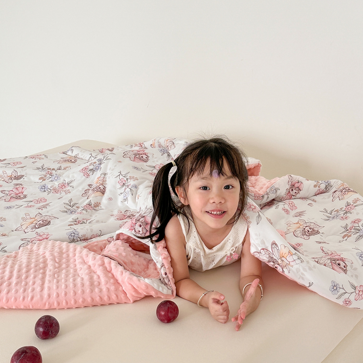 91家纺网 家纺一手货源 找家纺 小芽家居 2026新款儿童拥抱被保暖防踢被 被子被芯 花仙子