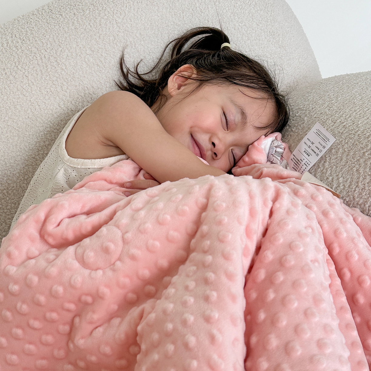 91家纺网 家纺一手货源 找家纺 小芽家居 2026新款儿童拥抱被保暖防踢被 被子被芯 花仙子