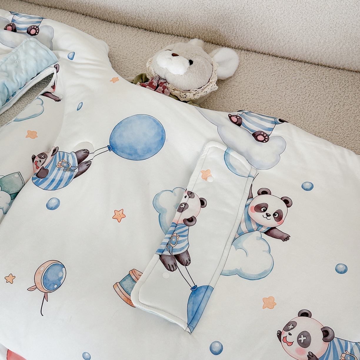 91家纺网 家纺一手货源 找家纺 小芽家居 2026新款儿童拥抱被保暖防踢被 被子被芯 熊猫乐园