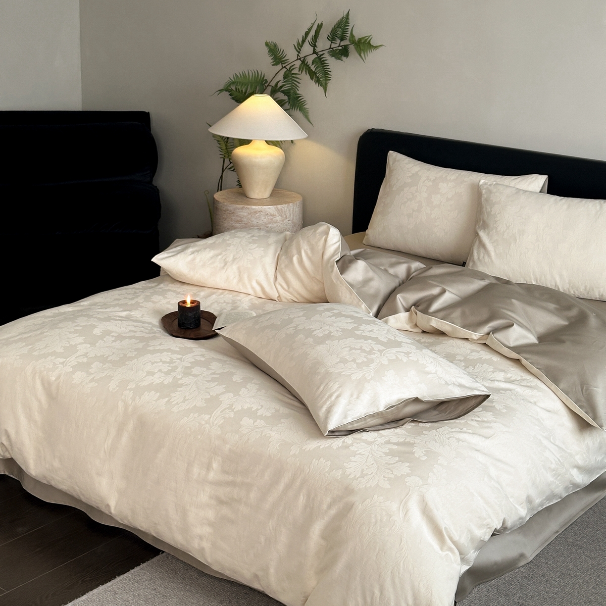 91家纺网 家纺一手货源 找家纺 卡巴伦家纺 2026新款全棉纯棉厚织提花四件套 卷叶花-奶白