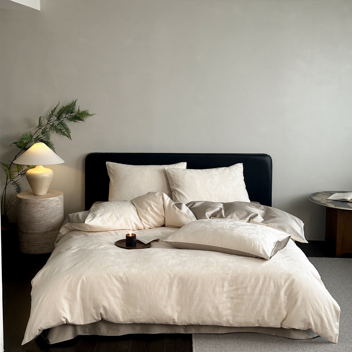 91家纺网 家纺一手货源 找家纺 卡巴伦家纺 2026新款全棉纯棉厚织提花四件套 卷叶花-奶白