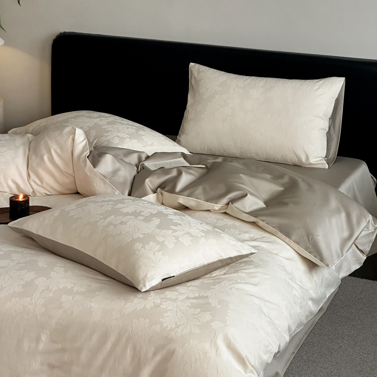 91家纺网 家纺一手货源 找家纺 卡巴伦家纺 2026新款全棉纯棉厚织提花四件套 卷叶花-奶白