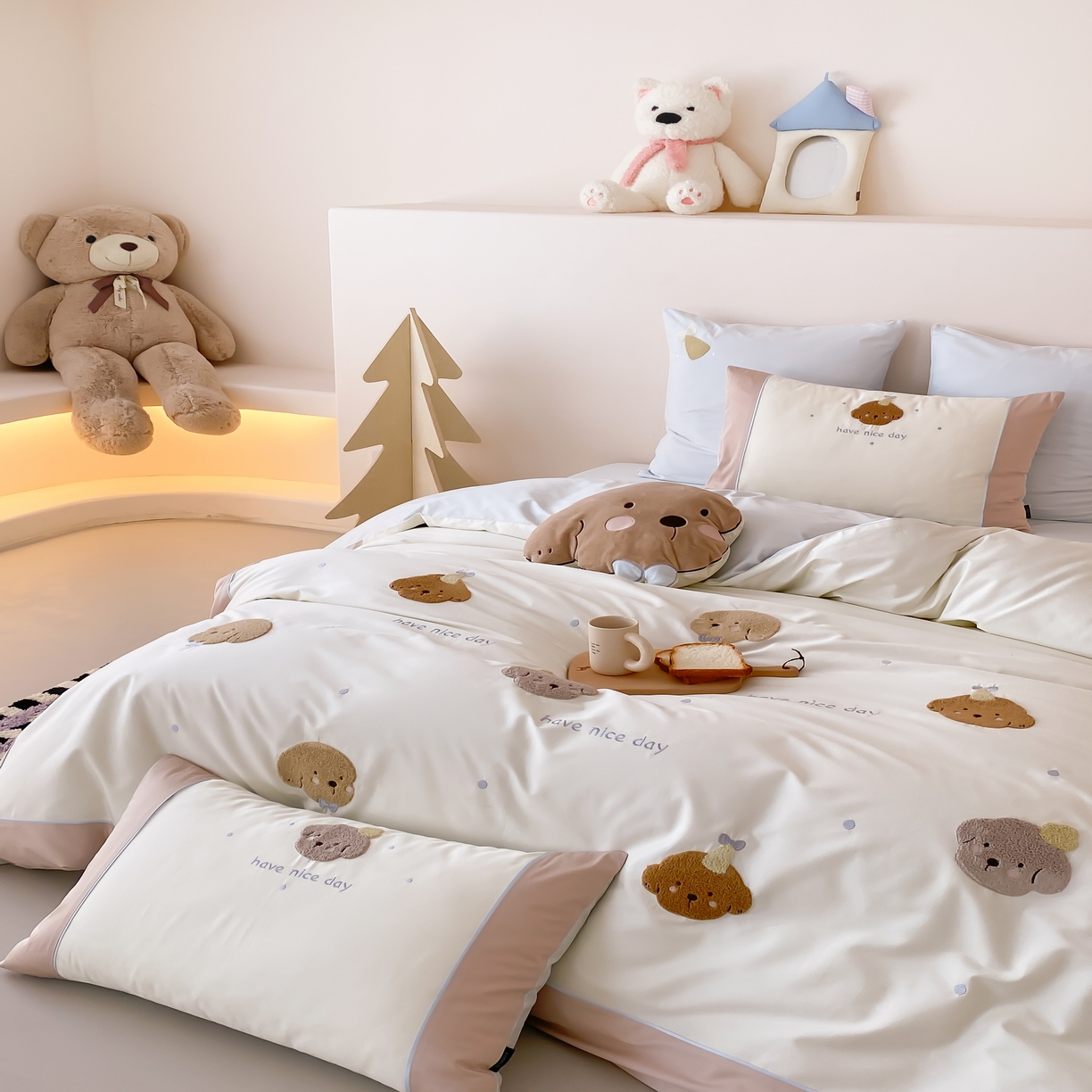 91家纺网 家纺一手货源 找家纺 馨蕊家居 2026新款新品超细旦磨毛高奢系列四件套 磨毛卡通-奶糖