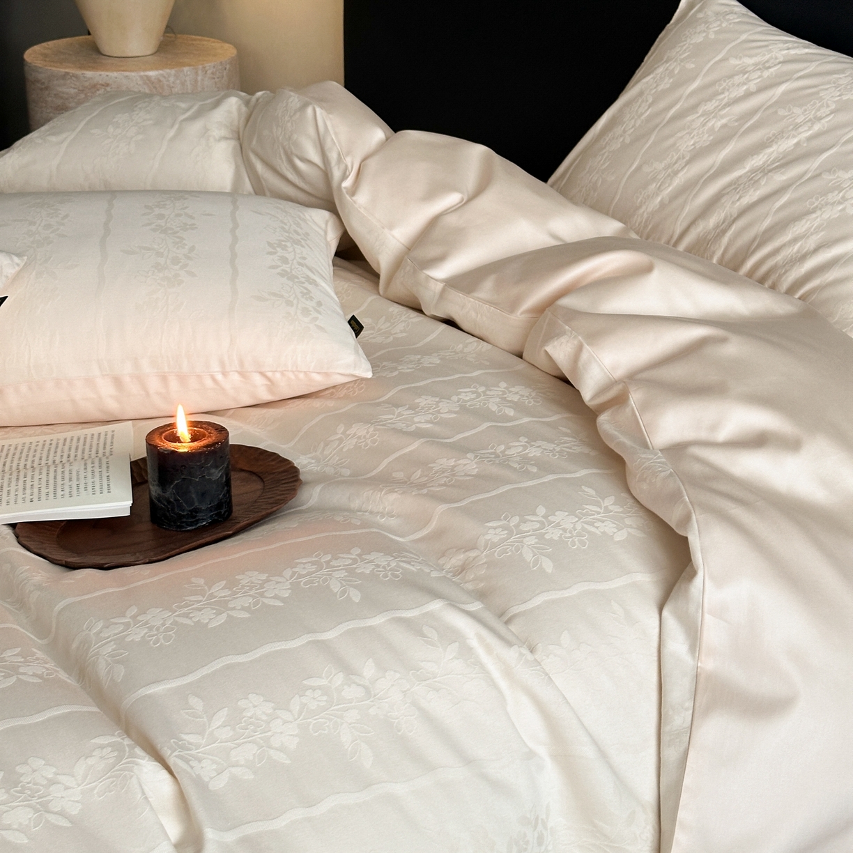 91家纺网 家纺一手货源 找家纺 卡巴伦家纺 2026新款全棉纯棉厚织提花四件套 曼柔-香槟