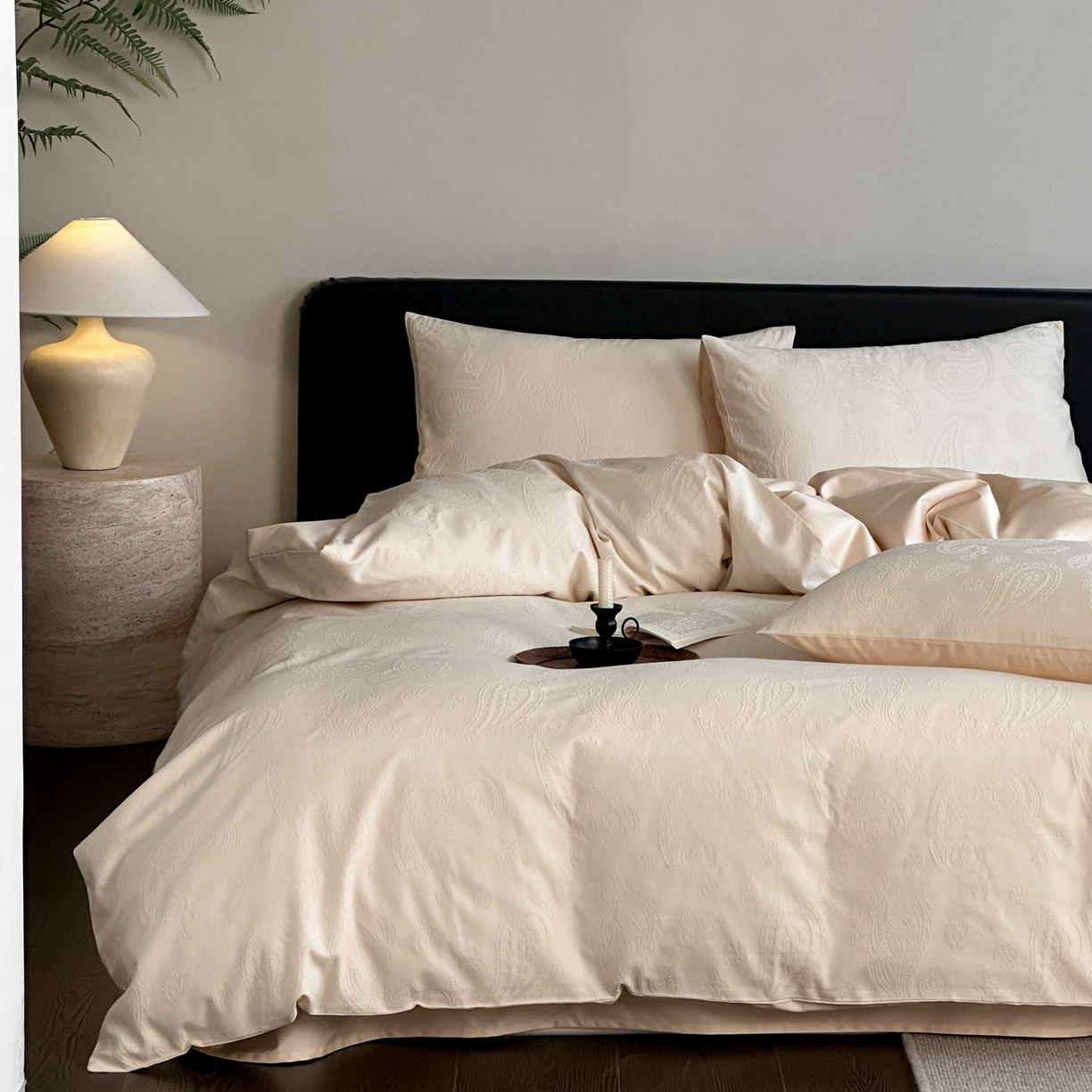 91家纺网 家纺一手货源 找家纺 卡巴伦家纺 2026新款全棉纯棉厚织提花四件套 佩斯利-奶茶