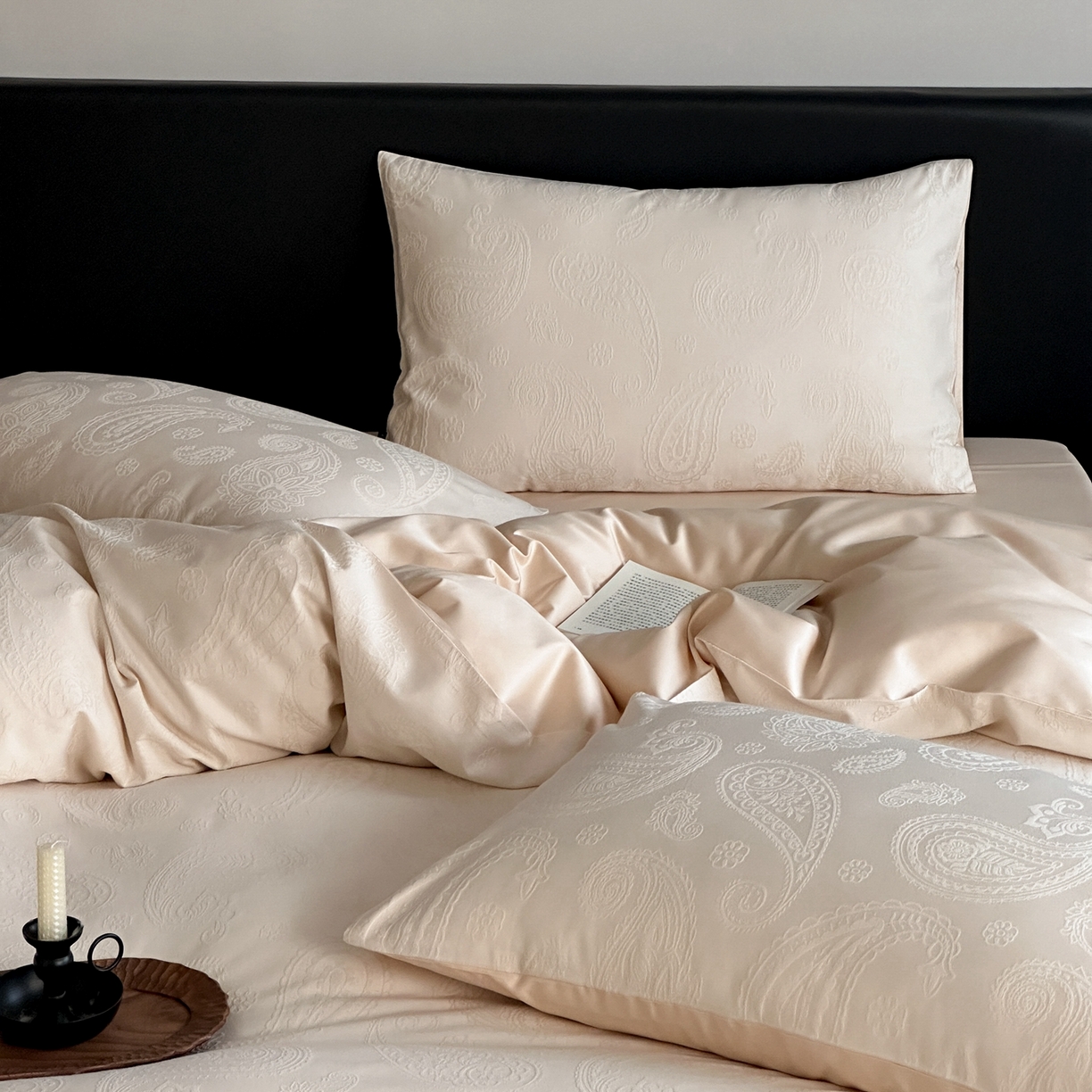 91家纺网 家纺一手货源 找家纺 卡巴伦家纺 2026新款全棉纯棉厚织提花四件套 佩斯利-奶茶