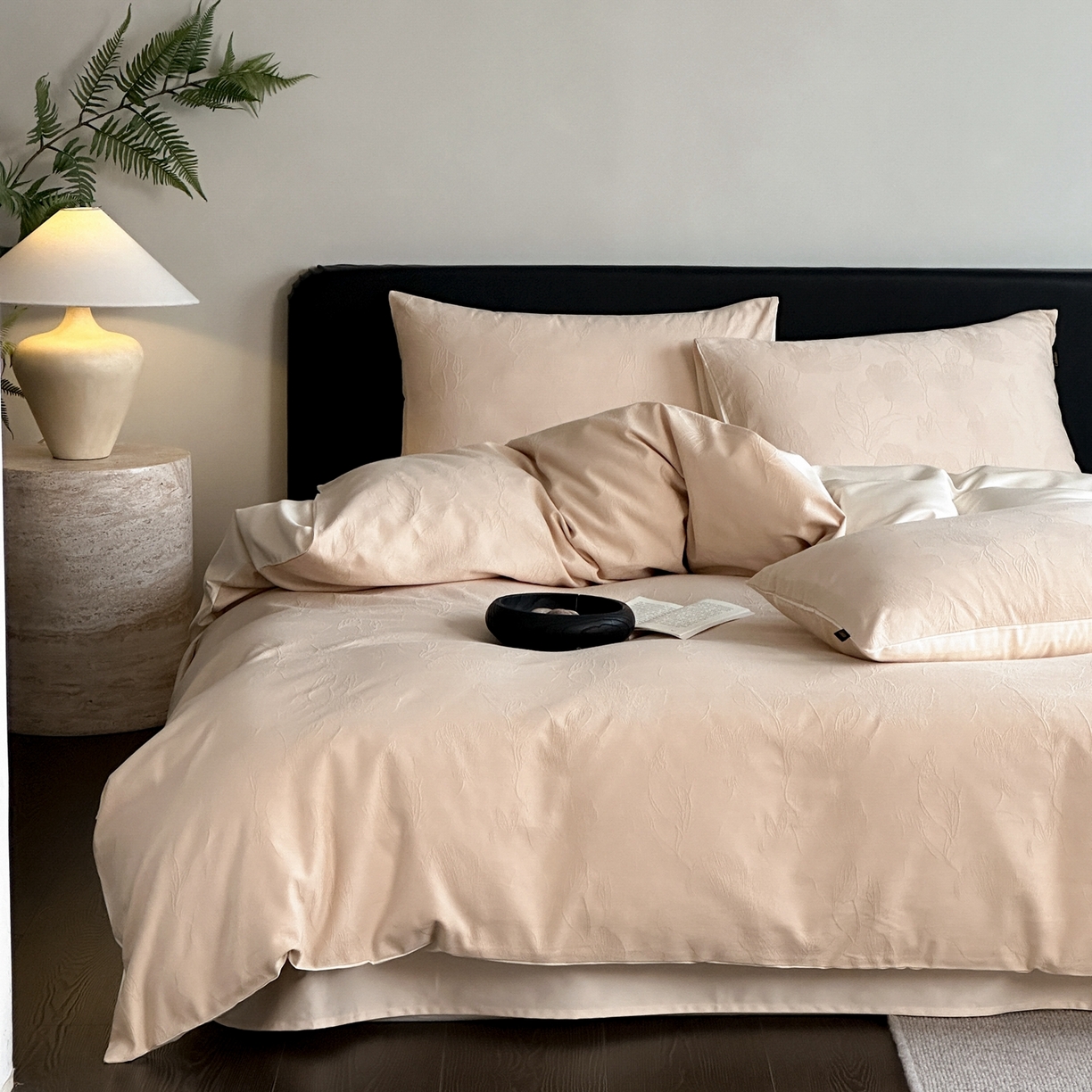 91家纺网 家纺一手货源 找家纺 卡巴伦家纺 2026新款全棉纯棉厚织提花四件套 雅初-奶茶