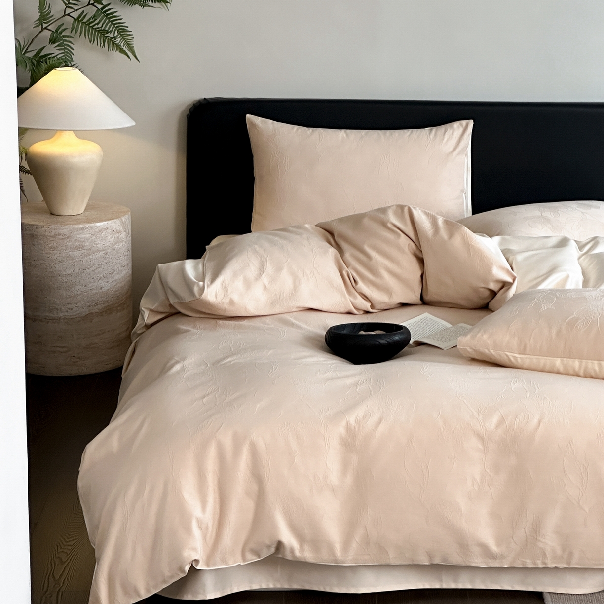 91家纺网 家纺一手货源 找家纺 卡巴伦家纺 2026新款全棉纯棉厚织提花四件套 雅初-奶茶