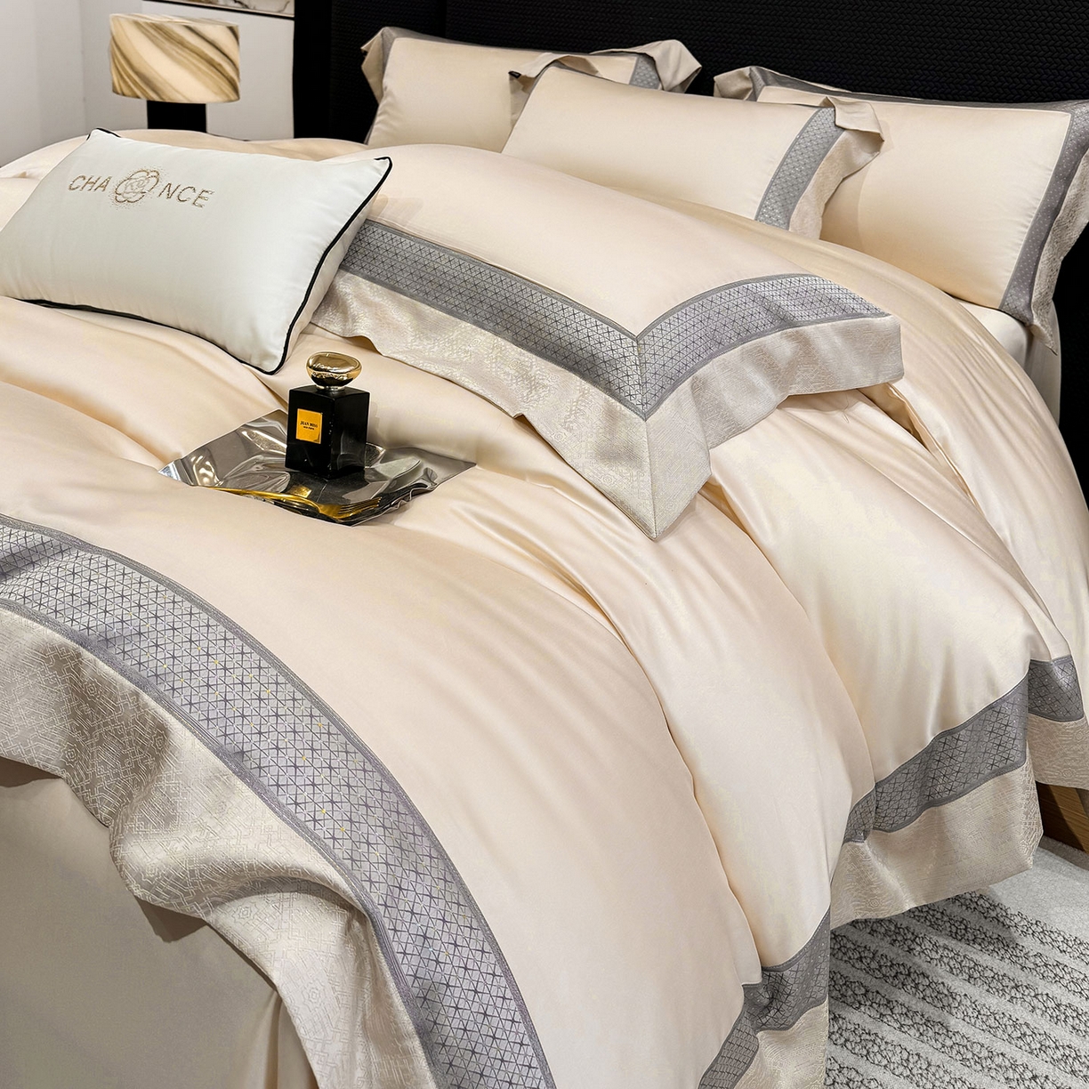 91家纺网 家纺一手货源 找家纺  2026新款高端轻奢风A类贡缎长绒棉四件套纯棉重工刺绣被套床单高级感床笠床上用品 格拉芙-柔杏