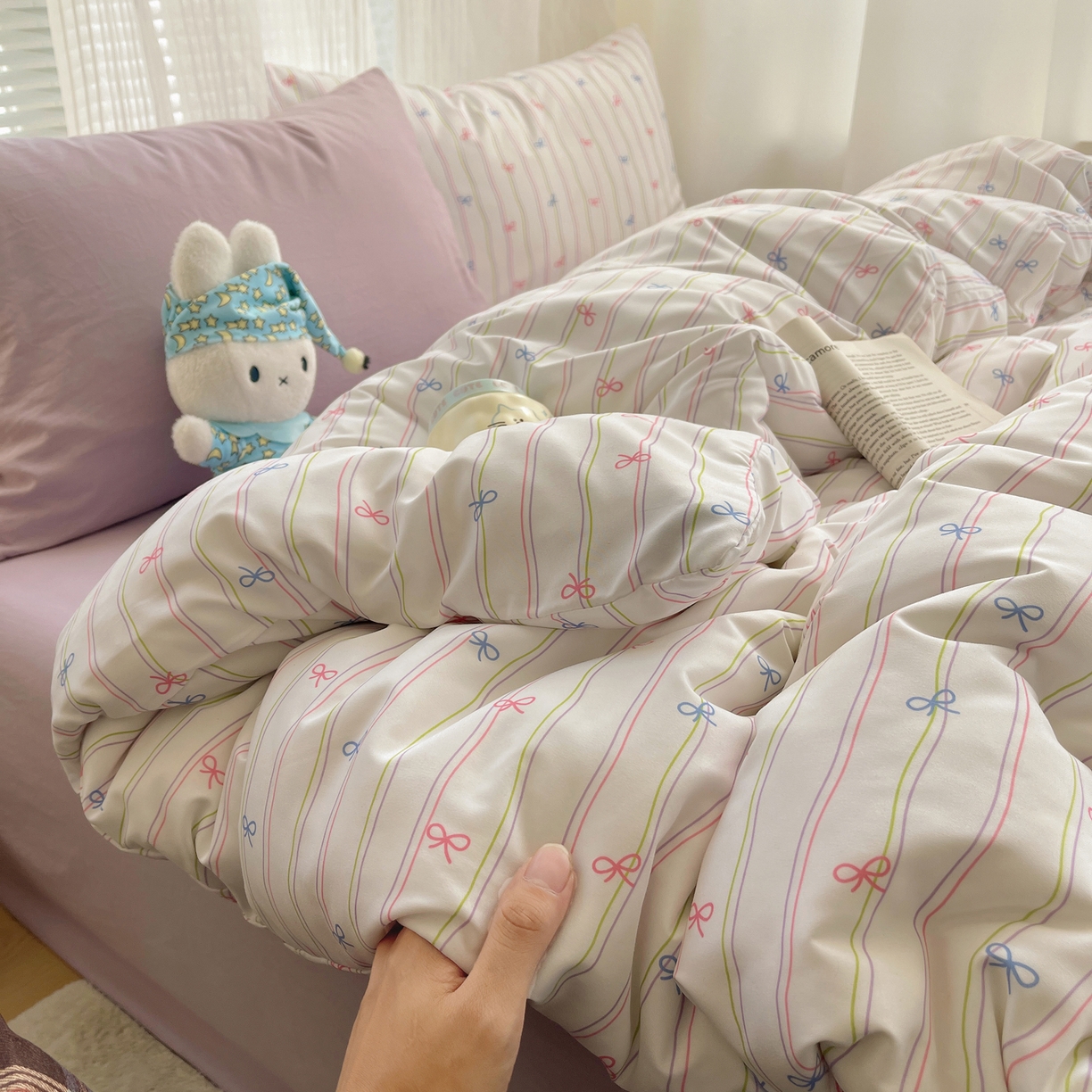 91家纺网 家纺一手货源 找家纺 繁花家居 2026简单款水洗棉四件套学生床三件套 曲线蝴蝶结