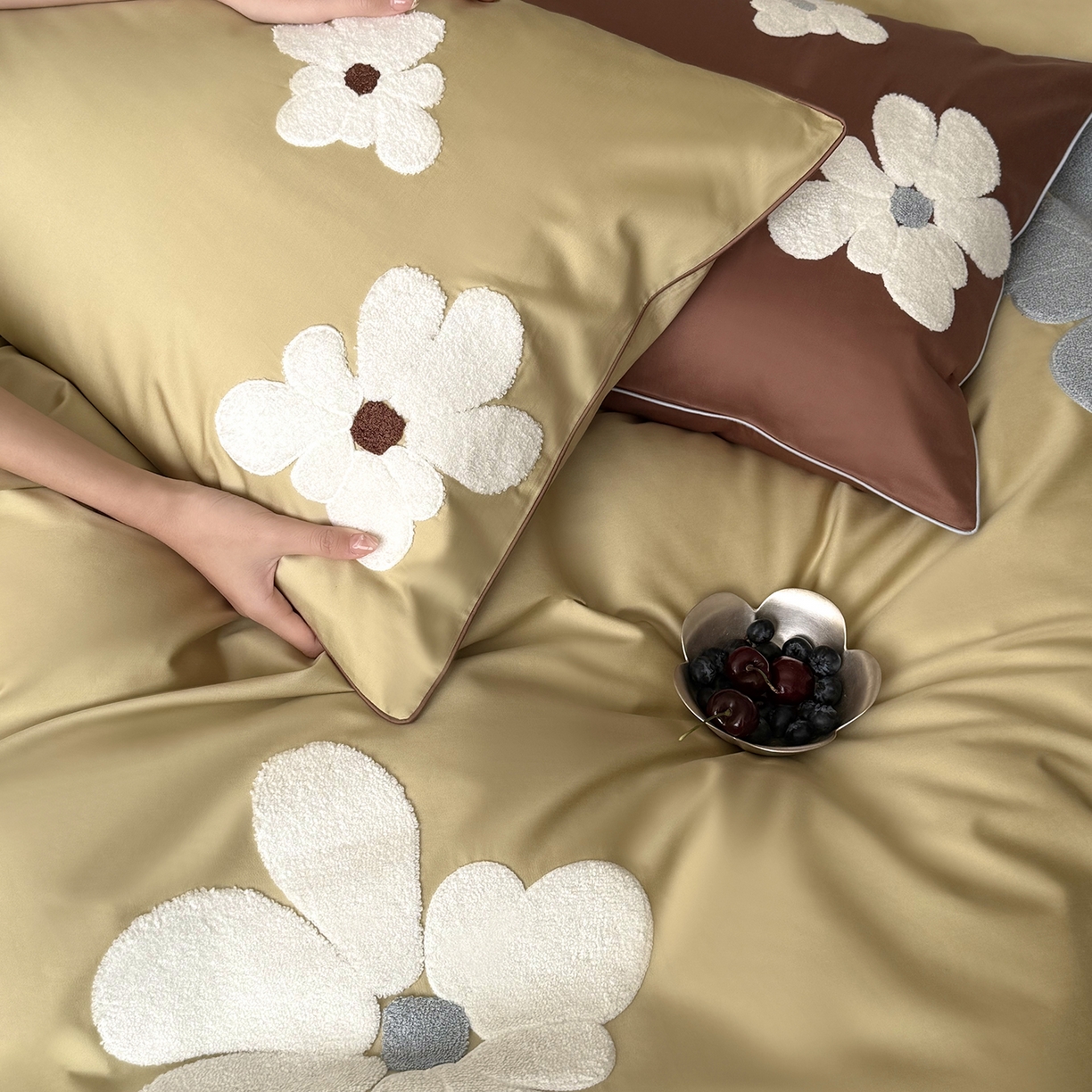 91家纺网 家纺一手货源 找家纺 （总）鹿班家居 2026春季新品100S长绒棉毛巾绣系列四件套-克莱茵梦境（标准会员-20元）