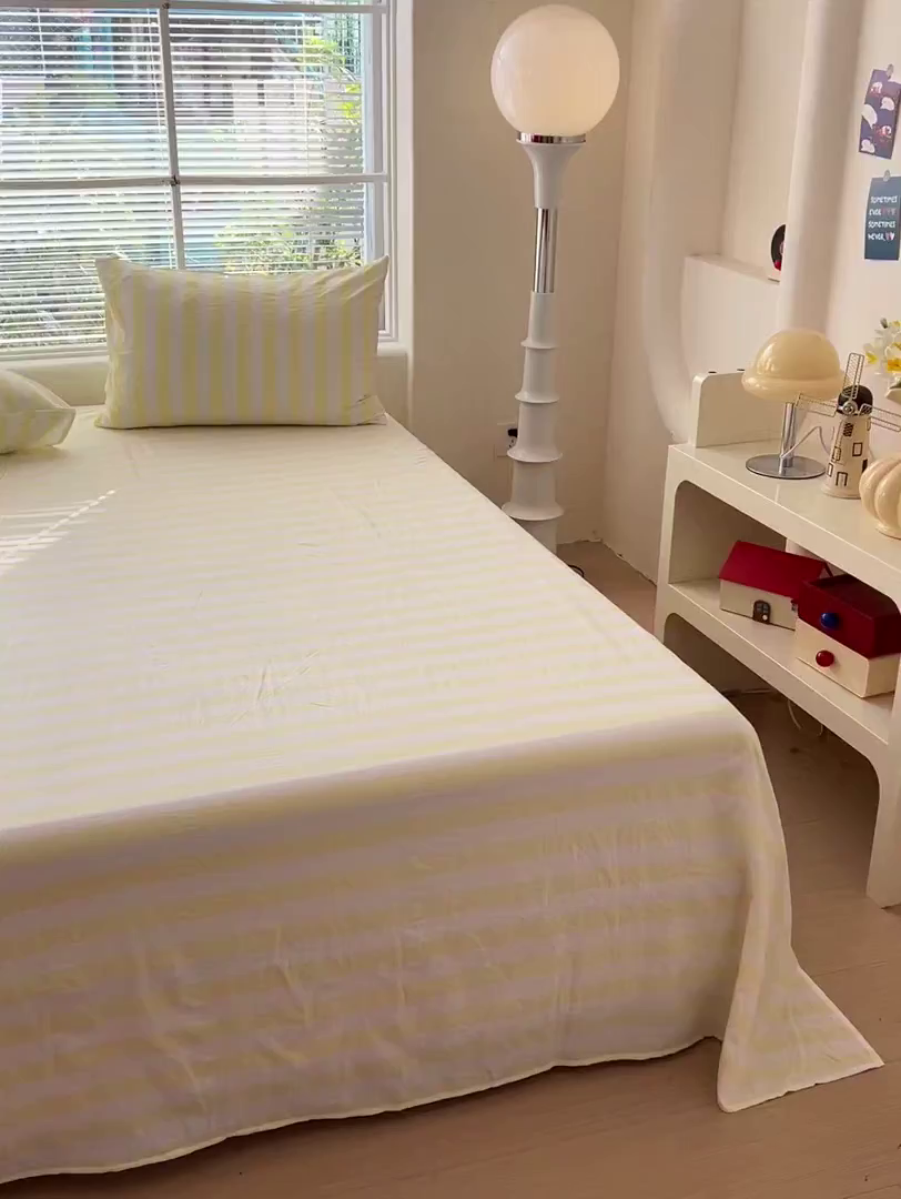 91家纺网 家纺一手货源 找家纺 爱彼家纺 2026春夏新款中条床单水洗棉亲肤柔软床单三件套-条纹系列一 鹅黄中条