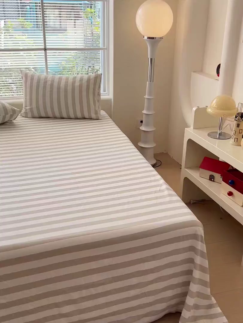 91家纺网 家纺一手货源 找家纺 爱彼家纺 2026春夏新款中条床单水洗棉亲肤柔软床单三件套-条纹系列一 奶咖中条