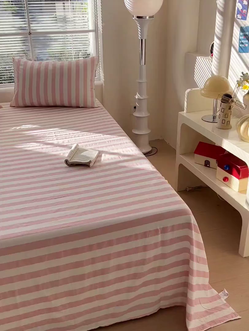 91家纺网 家纺一手货源 找家纺 爱彼家纺 2026春夏新款中条床单水洗棉亲肤柔软床单三件套-条纹系列一 雅粉中条