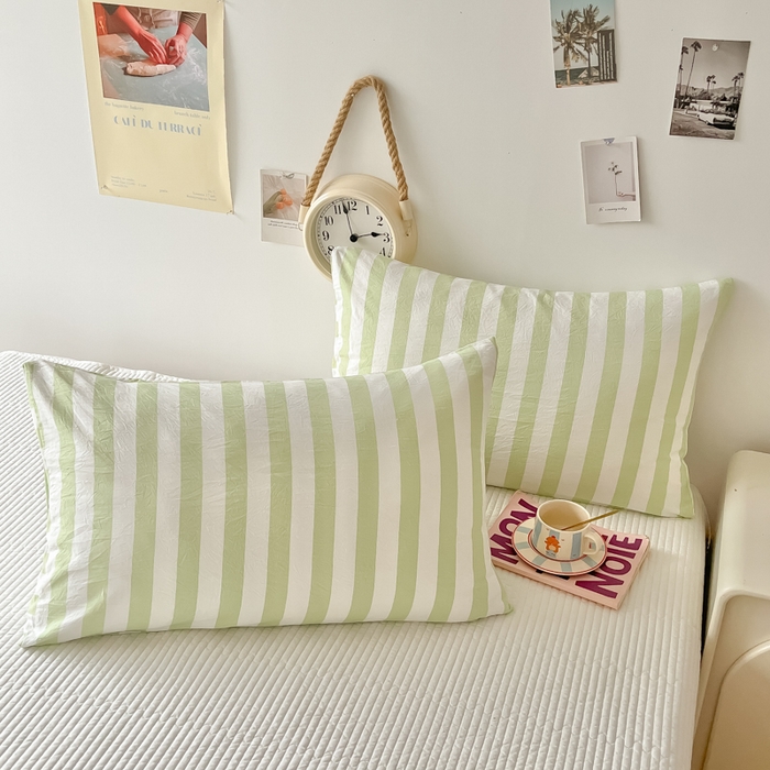 91家纺网 家纺一手货源 找家纺 爱彼家纺 2026新款条纹系列中条枕套一只一对装亲肤柔软-春夏新品 水洗棉条纹鹅黄