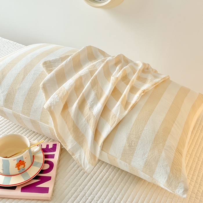 爱彼家纺 2026新款条纹系列中条枕套一只一对装亲肤柔软-春夏新品 水洗棉条纹米驼