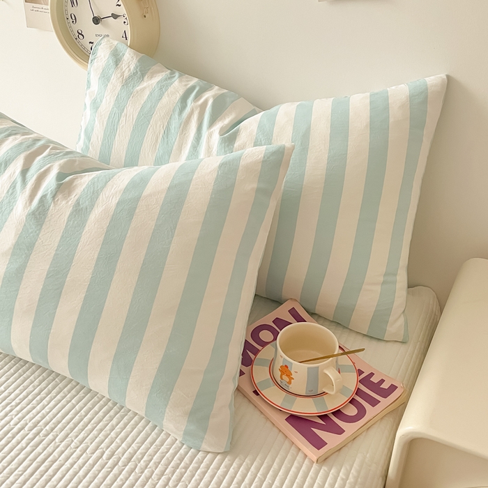 91家纺网 家纺一手货源 找家纺 爱彼家纺 2026新款条纹系列中条枕套一只一对装亲肤柔软-春夏新品 水洗棉条纹青绿