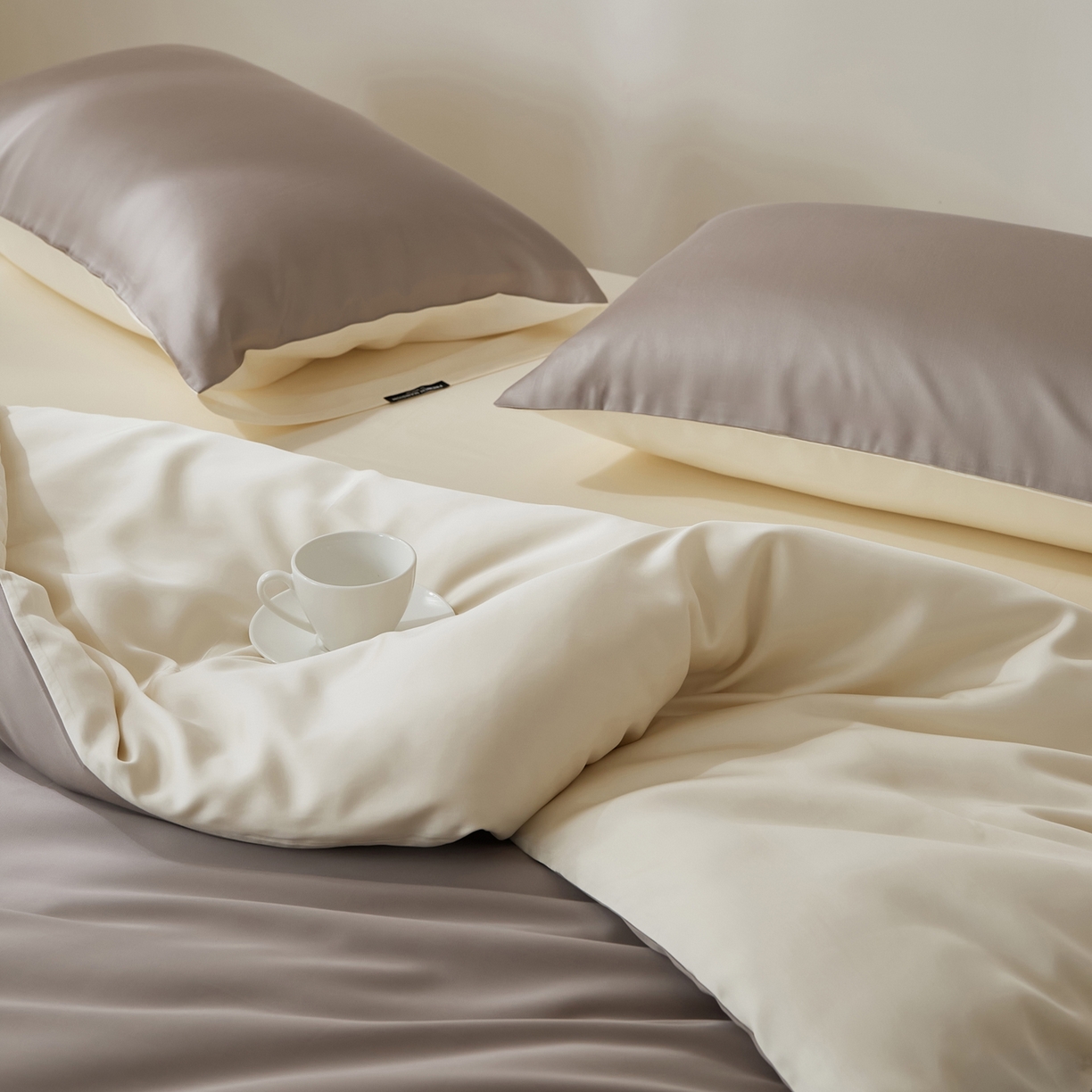 91家纺网 家纺一手货源 找家纺 EH家居 2026新款天丝仲夏夜之梦系列四件套 仲夏-果栗色