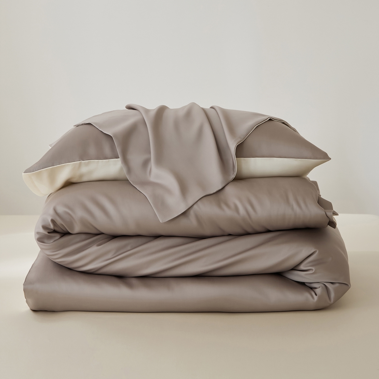 91家纺网 家纺一手货源 找家纺 EH家居 2026新款天丝仲夏夜之梦系列四件套 仲夏-果栗色