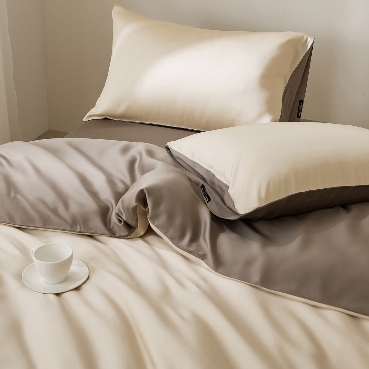 91家纺网 家纺一手货源 找家纺 EH家居 2026新款天丝仲夏夜之梦系列四件套 仲夏-浅香槟色