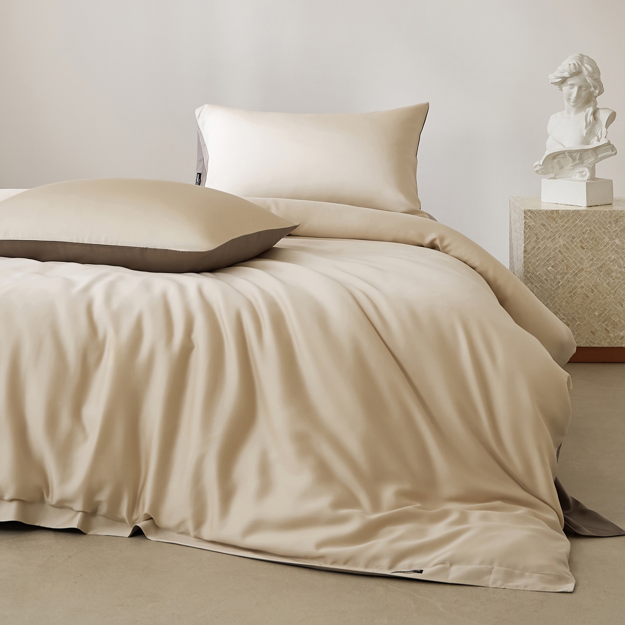 91家纺网 家纺一手货源 找家纺 EH家居 2026新款天丝仲夏夜之梦系列四件套 仲夏-浅香槟色