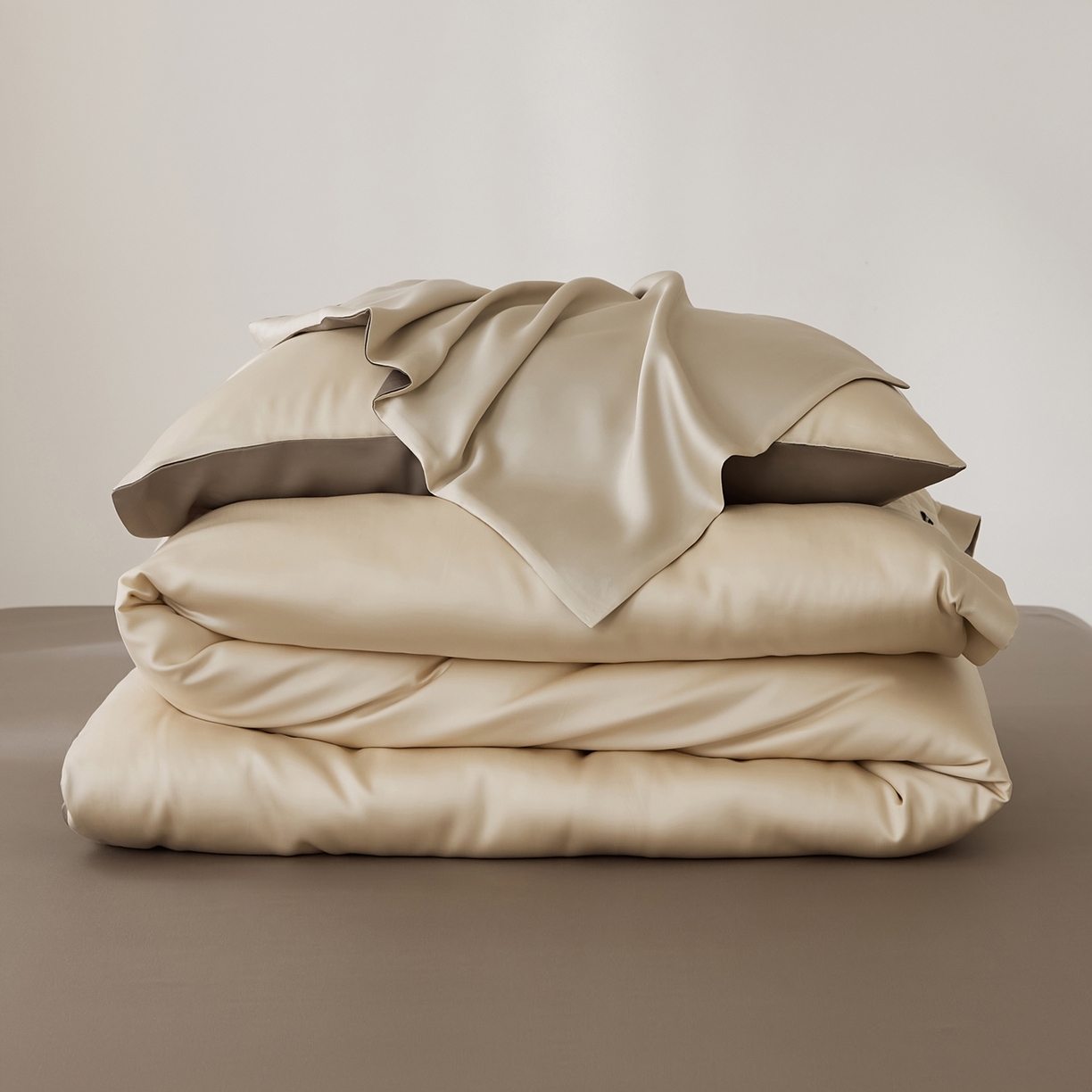 91家纺网 家纺一手货源 找家纺 EH家居 2026新款天丝仲夏夜之梦系列四件套 仲夏-浅香槟色