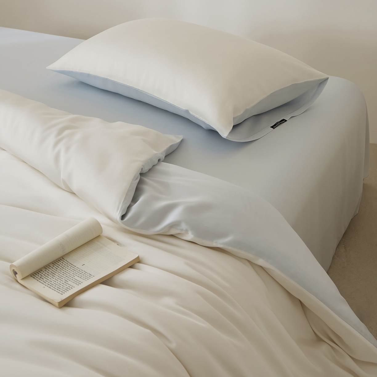 91家纺网 家纺一手货源 找家纺 EH家居 2026新款天丝仲夏夜之梦系列四件套 仲夏-浅云白