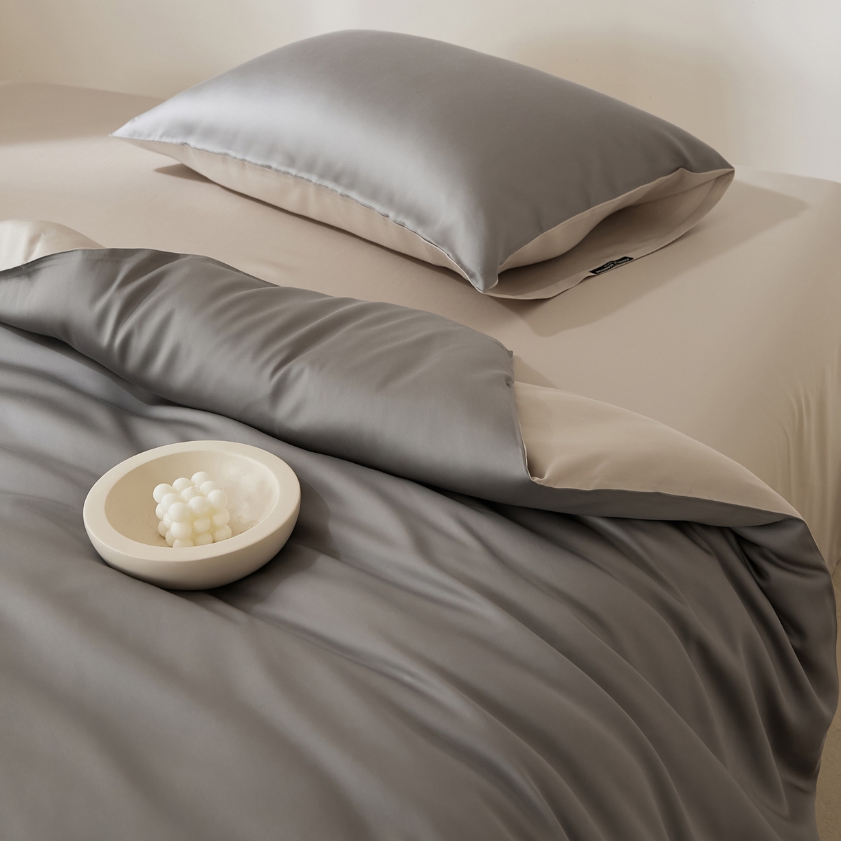 91家纺网 家纺一手货源 找家纺 EH家居 2026新款天丝仲夏夜之梦系列四件套 仲夏-月影灰