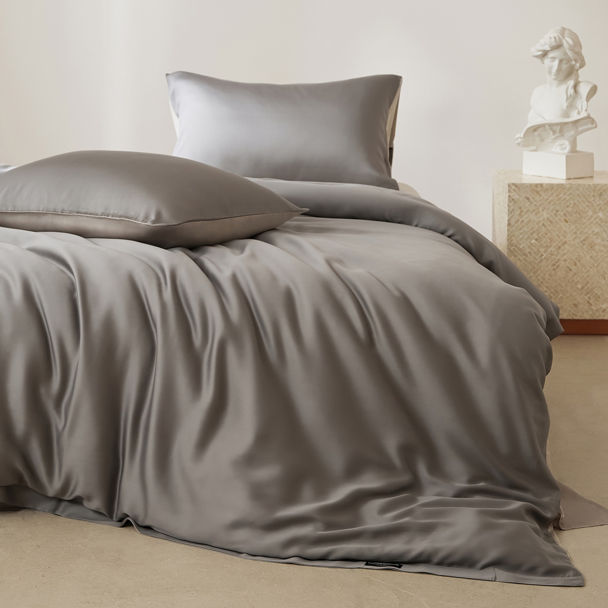 91家纺网 家纺一手货源 找家纺 EH家居 2026新款天丝仲夏夜之梦系列四件套 仲夏-月影灰