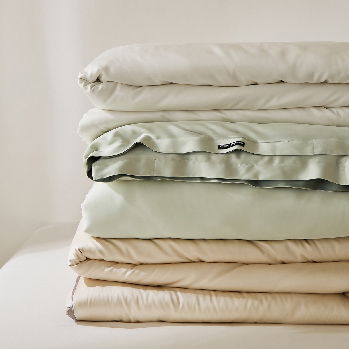 91家纺网 家纺一手货源 找家纺 EH家居 2026新款天丝仲夏夜之梦系列四件套 组合图仅供展示